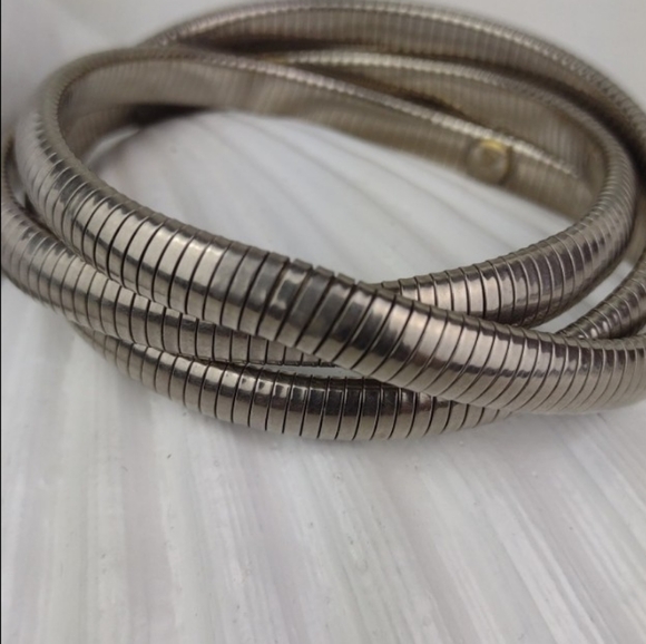 ♥️Bundle Only♥️ Vintage Marshal Metal Silver Tone 3 Strand Stretch Boho Bracelet - Picture 12 of 13